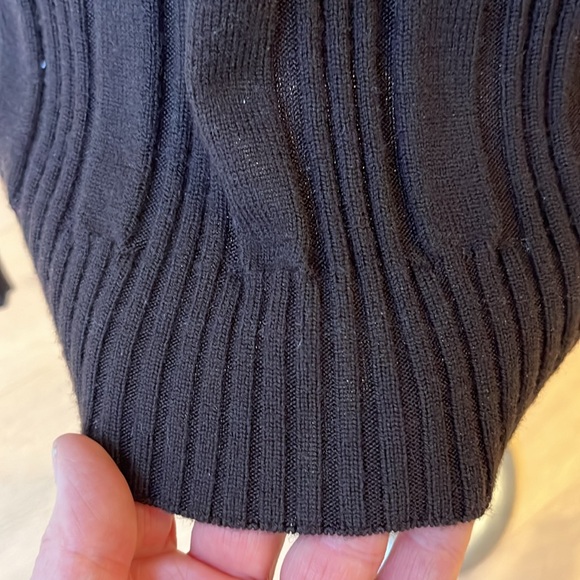 EUC Hugo Boss long sleeve wool turtleneck sweater. - Picture 8 of 12